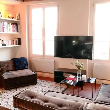 Amazing Design Flat - Le Marais - With View Apartment
